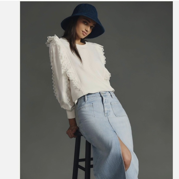 By Anthropologie Ruffle Sleeve Lace Trimmed Sweatshirt White Cream Size Medium - Picture 2 of 9